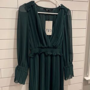 SALE! Zara Emerald Green Dress